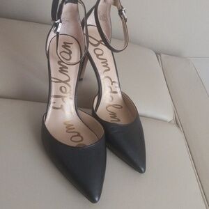 Sam Edelman Harlow Black Leather Pointed Toe Ankle-Strap Pumps Size: 7.5